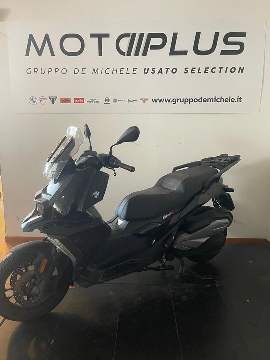 C 400 X - ANNO 2022 - KM 21037