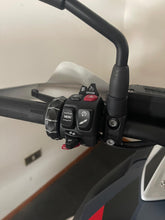 Carica l&#39;immagine nel visualizzatore di Gallery, BMW R 1250 GS - ANNO 2022 - KM 20444
