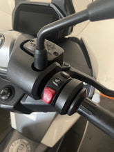 Carica l&#39;immagine nel visualizzatore di Gallery, BMW C 400 GT - ANNO 2023 - KM 23925