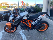 Carica l&#39;immagine nel visualizzatore di Gallery, KTM 1290 SUPER DUKE R SE - 2016 - KM 42271