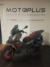 Carica l&#39;immagine nel visualizzatore di Gallery, BMW C400 X - ANNO 2025 - KM 3928