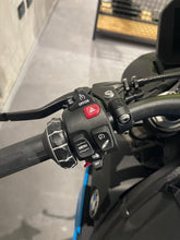 Carica l'immagine nel visualizzatore di Gallery, BMW S 1000 R - ANNO 2025 - KM 6098