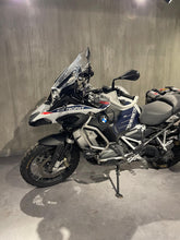 Carica l'immagine nel visualizzatore di Gallery, BMW R 1250 GS ADV anno 2023 km 34000