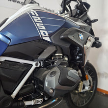 Carica l&#39;immagine nel visualizzatore di Gallery, BMW R 1250 GS - 2023 - KM 4682