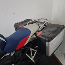 Carica l&#39;immagine nel visualizzatore di Gallery, BMW R 1250 GS - 2023 - KM 4682