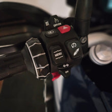 Carica l&#39;immagine nel visualizzatore di Gallery, BMW F 850 GS TROPHY - 2023 - KM 11225