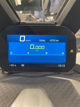 Carica l'immagine nel visualizzatore di Gallery, Bmw C 400 X - anno 2024 - km 4658