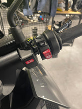 Carica l'immagine nel visualizzatore di Gallery, Bmw CE-04 ANNO 2023 - KM 22659