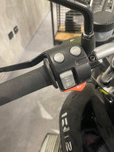 Carica l'immagine nel visualizzatore di Gallery, Bmw R 1200 R - ANNO 2008 - KM 44282