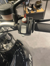 Carica l'immagine nel visualizzatore di Gallery, Bmw R 1200 R - ANNO 2008 - KM 44282