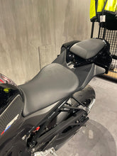 Carica l'immagine nel visualizzatore di Gallery, Bmw S 1000 RR - anno 2024 - km 5670