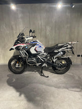 Carica l'immagine nel visualizzatore di Gallery, R 1250 GS ADV - ANNO 2022 - km 48395