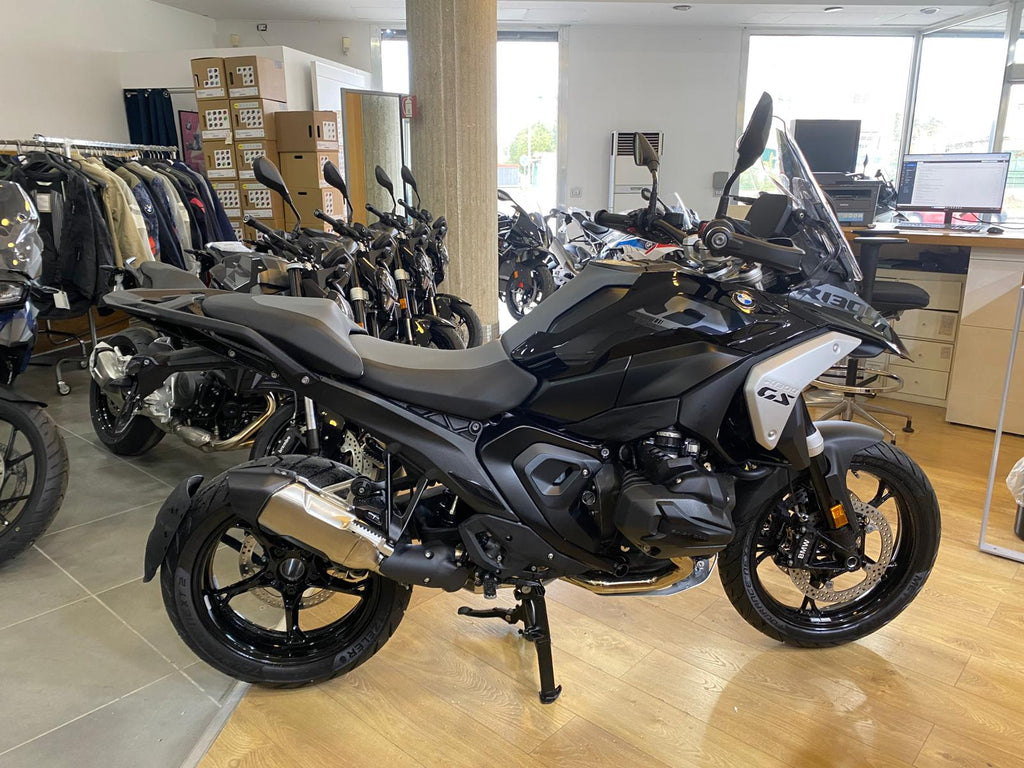 BMW R 1300 GS TRIPLE BLACK - 2025 - KM 1