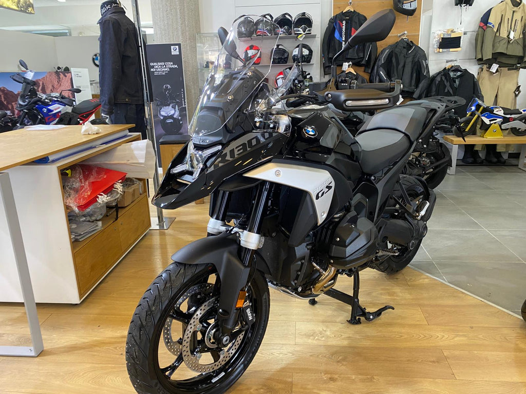 BMW R 1300 GS TRIPLE BLACK - 2025 - KM 1