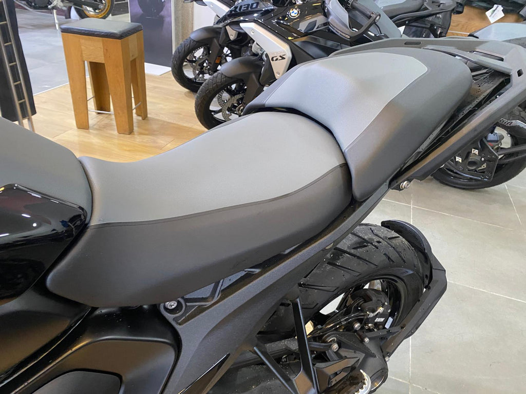 BMW R 1300 GS TRIPLE BLACK - 2025 - KM 1
