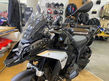 Carica l'immagine nel visualizzatore di Gallery, BMW R 1300 GS TRIPLE BLACK - 2025 - KM 1