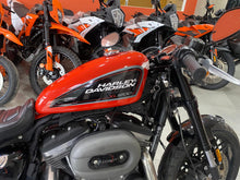 Carica l'immagine nel visualizzatore di Gallery, HARLEY DAVIDSON XL 1200 SPORTSTER ROADSTER - 2020 - KM 969