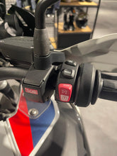 Carica l'immagine nel visualizzatore di Gallery, R 1250 GS ADV - ANNO 2023 - KM 15544