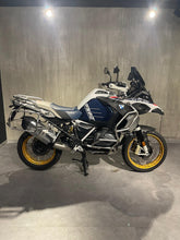 Carica l'immagine nel visualizzatore di Gallery, R 1250 GS ADV - ANNO 2023 - KM 15544