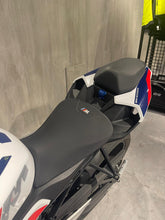 Carica l'immagine nel visualizzatore di Gallery, M 1000 R - ANNO 2023