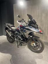 Carica l'immagine nel visualizzatore di Gallery, R 1250 GS - ANNO 2022 - KM 14341