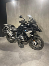 Carica l'immagine nel visualizzatore di Gallery, R 1250 GS - ANNO 2022 - KM 37470