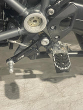 Carica l'immagine nel visualizzatore di Gallery, R 1250 GS Ultimate 100 th - anno 2023 - km 24157