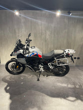 Carica l'immagine nel visualizzatore di Gallery, F 900 GS ADV - ANNO 2024 - KM 17244