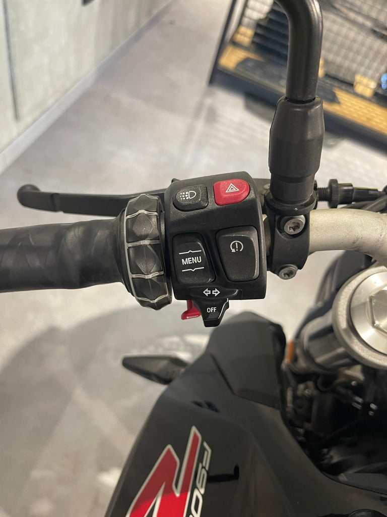 F 900 R - ANNO 2023 - KM 16035