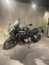 Carica l'immagine nel visualizzatore di Gallery, F 850 GS- ANNO 2023 - KM 9042