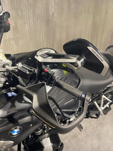 Carica l'immagine nel visualizzatore di Gallery, R 1250 GS Ultimate Edition 100th - ANNO 2023 - KM 4774