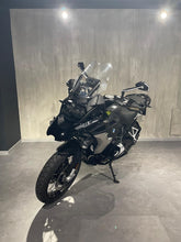 Carica l'immagine nel visualizzatore di Gallery, R 1250 GS Ultimate Edition 100th - ANNO 2023 - KM 4774