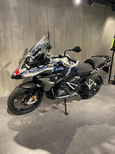 Carica l'immagine nel visualizzatore di Gallery, R 1250 GS - ANNO 2023 - KM 6452