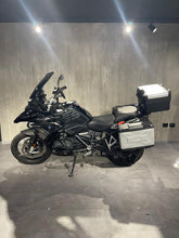 Carica l'immagine nel visualizzatore di Gallery, R 1250 GS - ANNO 2022 - KM 16342