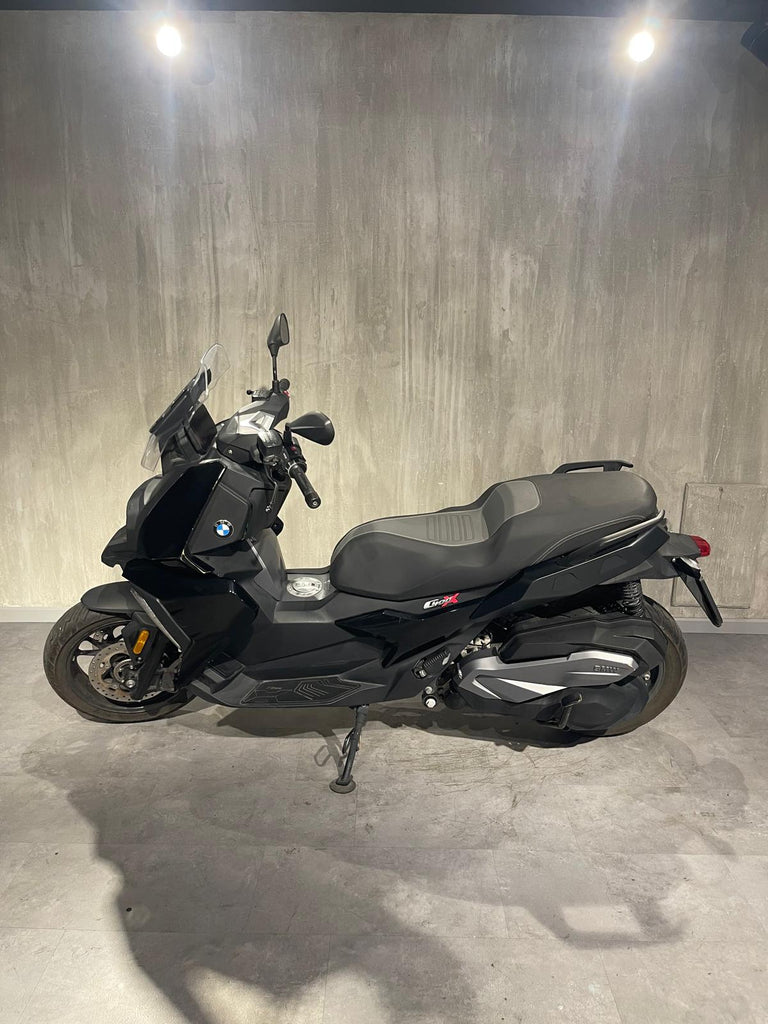 C 400 X - ANNO 2022 - KM 3819