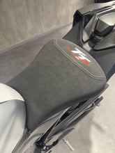 Carica l'immagine nel visualizzatore di Gallery, M 1000 RR Limited Edition Isle of Man TT