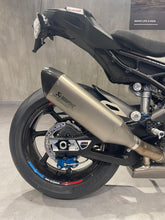 Carica l'immagine nel visualizzatore di Gallery, M 1000 RR Limited Edition Isle of Man TT