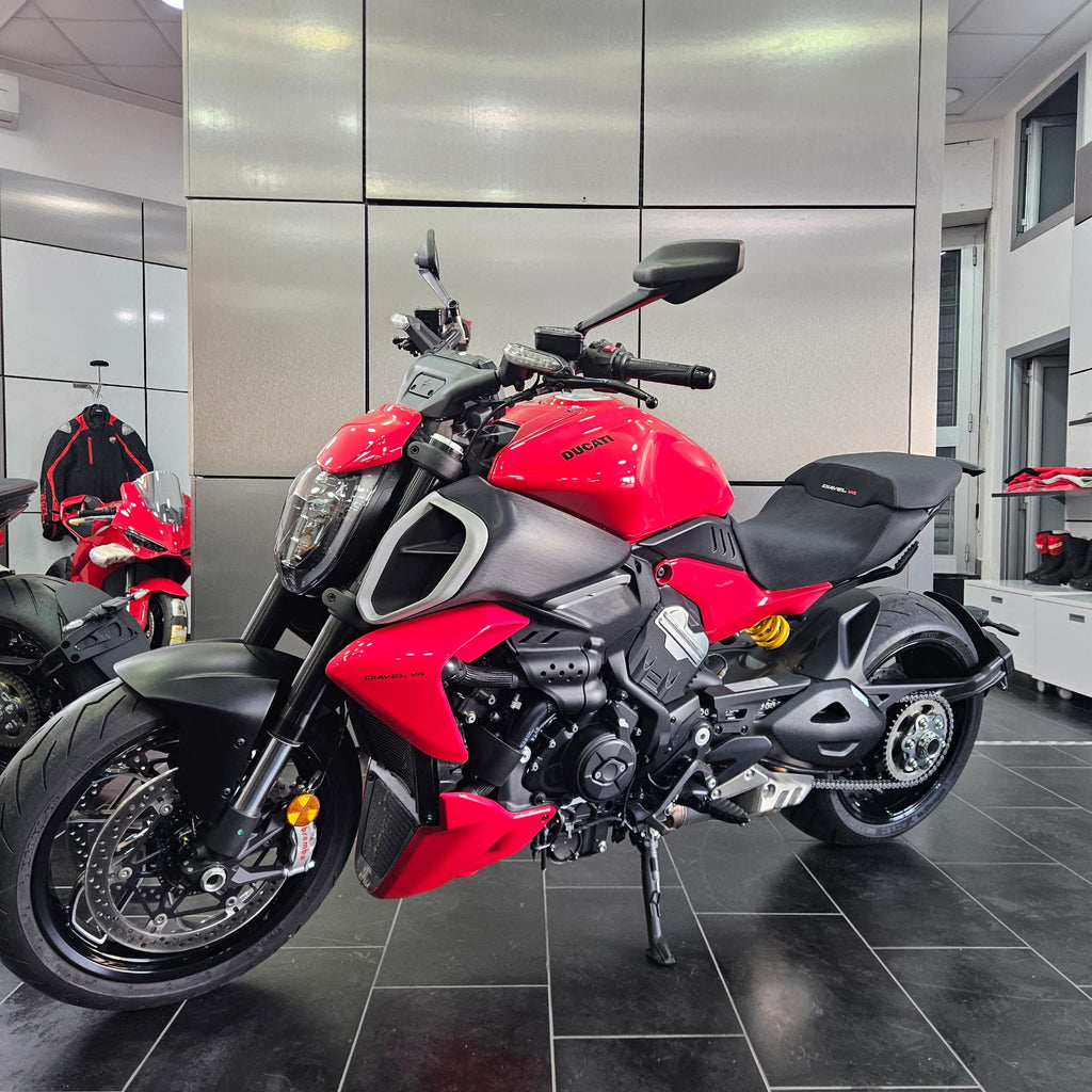 DUCATI DIAVEL V4 - 2026 - KM 898