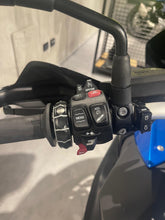 Carica l'immagine nel visualizzatore di Gallery, R 1250 GS - ANNO 2020 - KM 46136