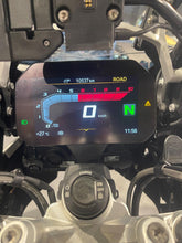 Carica l'immagine nel visualizzatore di Gallery, R 1250 GS ADV - ANNO 2023 - KM 10537