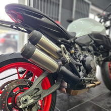 Carica l'immagine nel visualizzatore di Gallery, Ducati Monster MY 2026