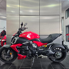 DUCATI DIAVEL V4 - 2026 - KM 898
