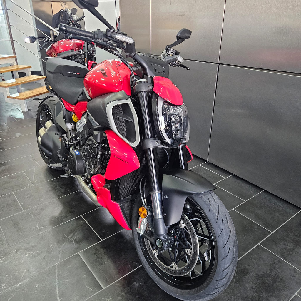 DUCATI DIAVEL V4 - 2026 - KM 898