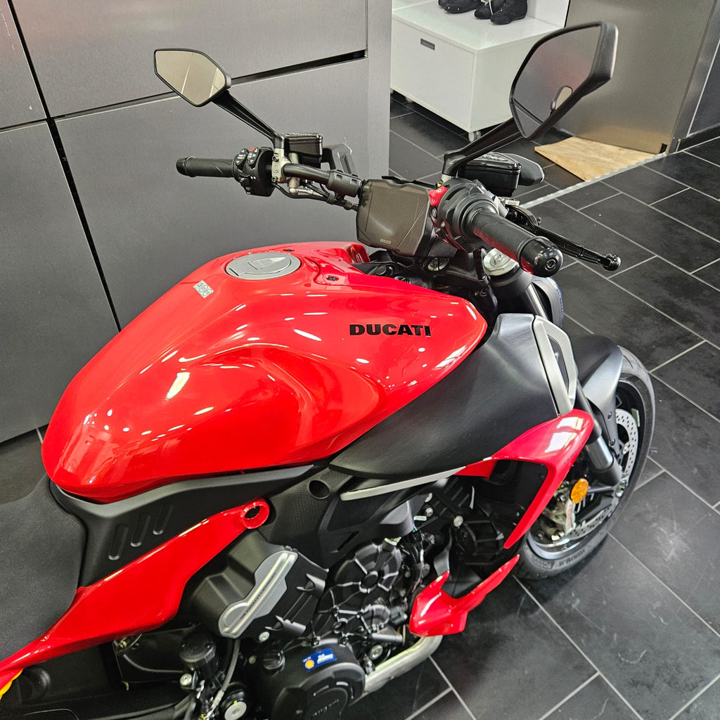 DUCATI DIAVEL V4 - 2026 - KM 898