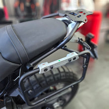 Carica l'immagine nel visualizzatore di Gallery, DUCATI DESERT X - 2026 - KM 615 - VEDI ACCESSORI IN DESCRIZIONE