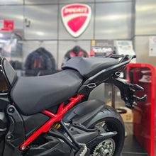 Carica l'immagine nel visualizzatore di Gallery, DUCATI MULTISTRADA V4 PIKES PEAK - 2026 - KM 1040