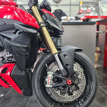 Carica l'immagine nel visualizzatore di Gallery, DUCATI STREETFIGHTER V2 35kW - 2025 - KM 8017
