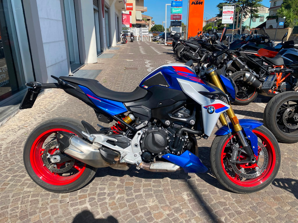 BMW F 900 R - 2025 - KM 11655