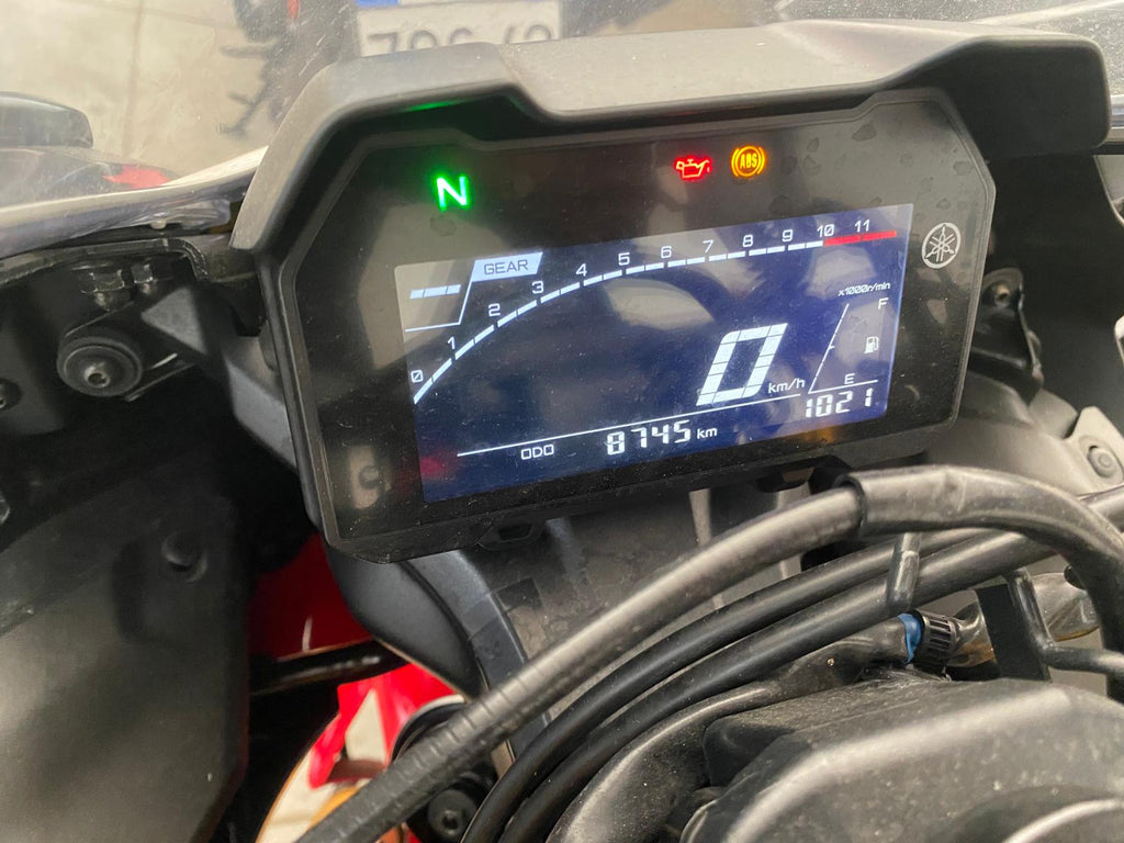 YAMAHA YZF R7 - 2023 - KM 8745