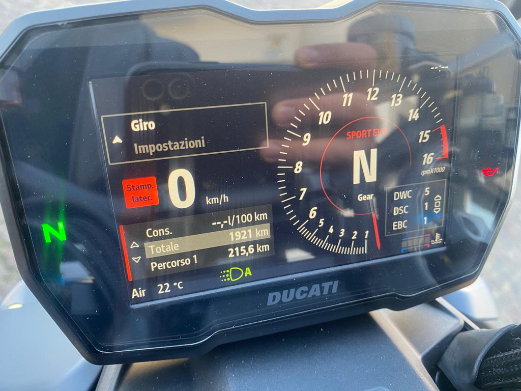 DUCATI STREETFIGHTER V4 S - 2024 - KM 1921